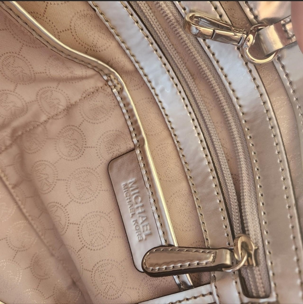 Michael Kors Silver Tote Bag - Picture 4 of 8